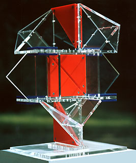 <span style="font-weight: bold">Raumkonstruktion I.</span>   - 1976<br />Acrylglas/Edelstahl - B: 30cm; H: 30 cm; T: 24 cm